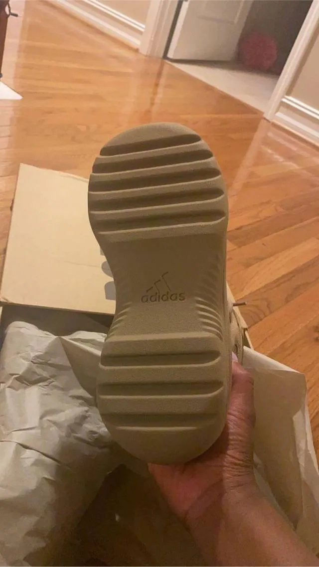 Adidas yeezy desert boot rock