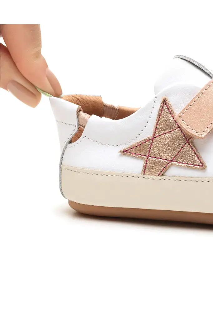 Bossy Star Sneakers - White / Metallic Salmon / Candy