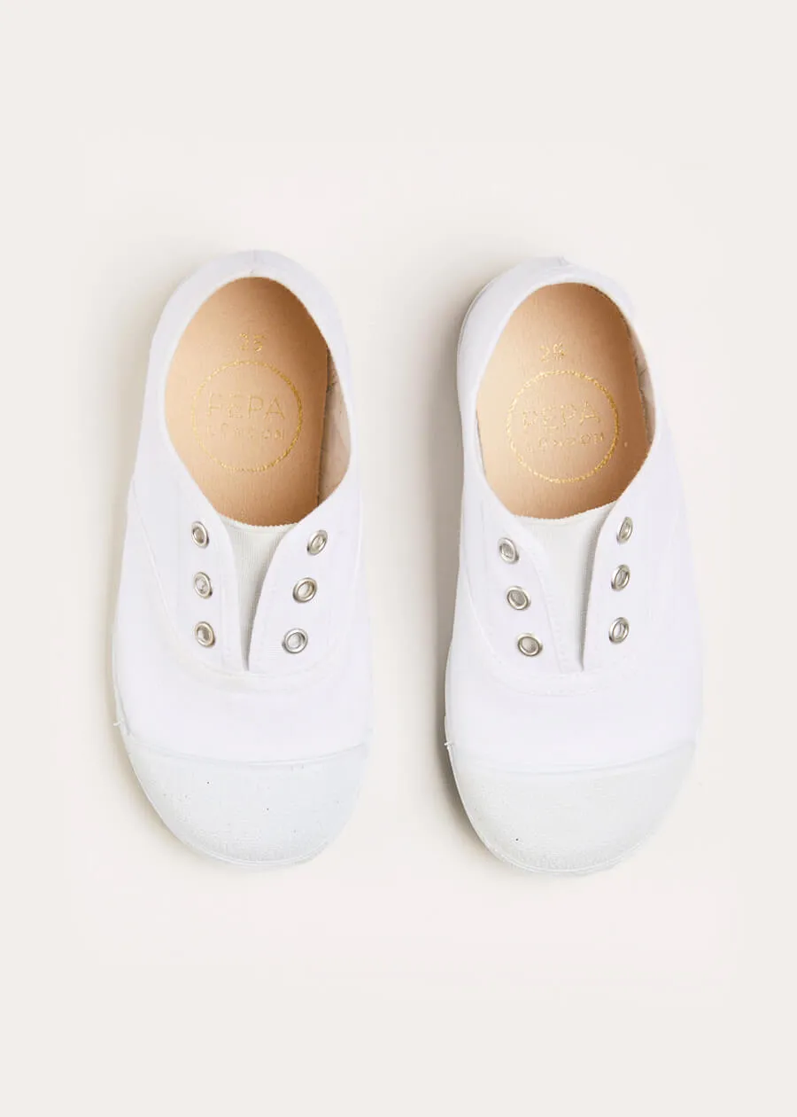 Canvas Plimsolls in White (20-34EU)