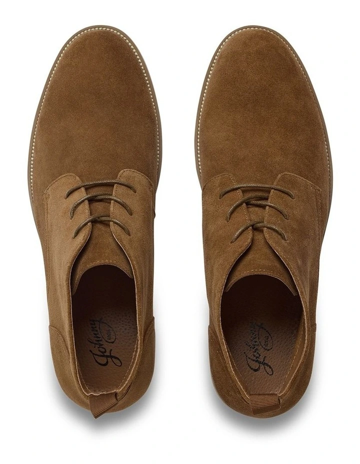 Dane Suede Desert Boot in Tan