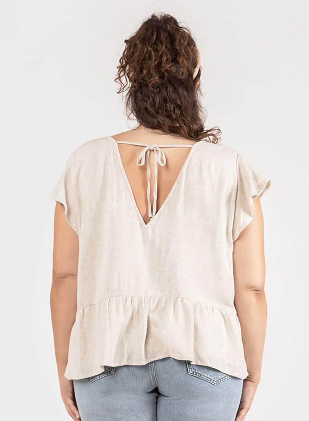 Dex Plus Flutter Sleeve Trapeze Top in Sand Dollar