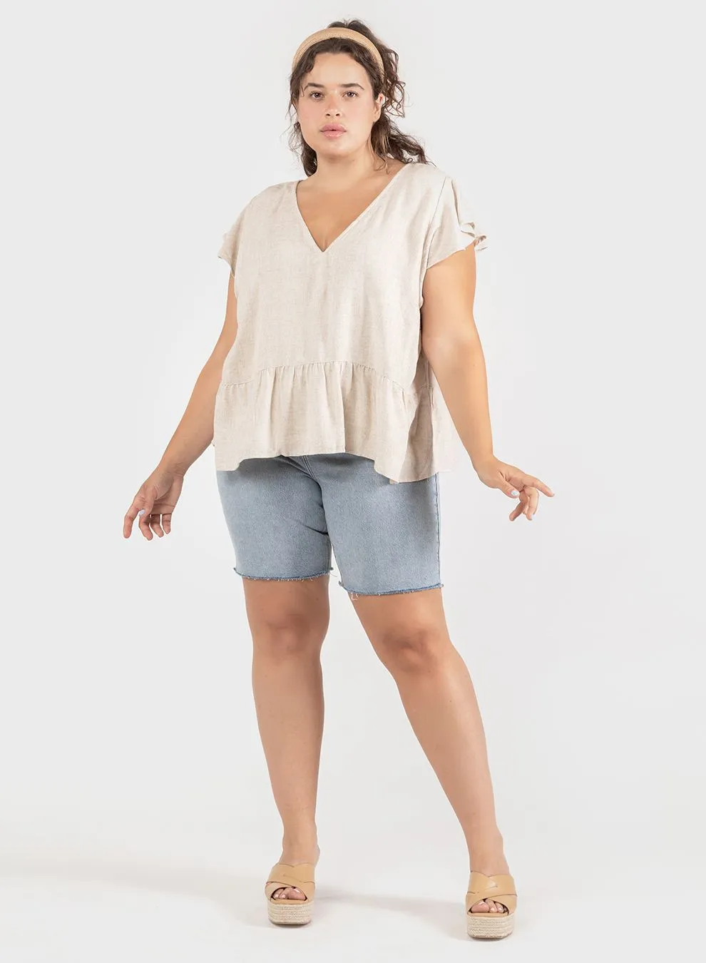 Dex Plus Flutter Sleeve Trapeze Top in Sand Dollar