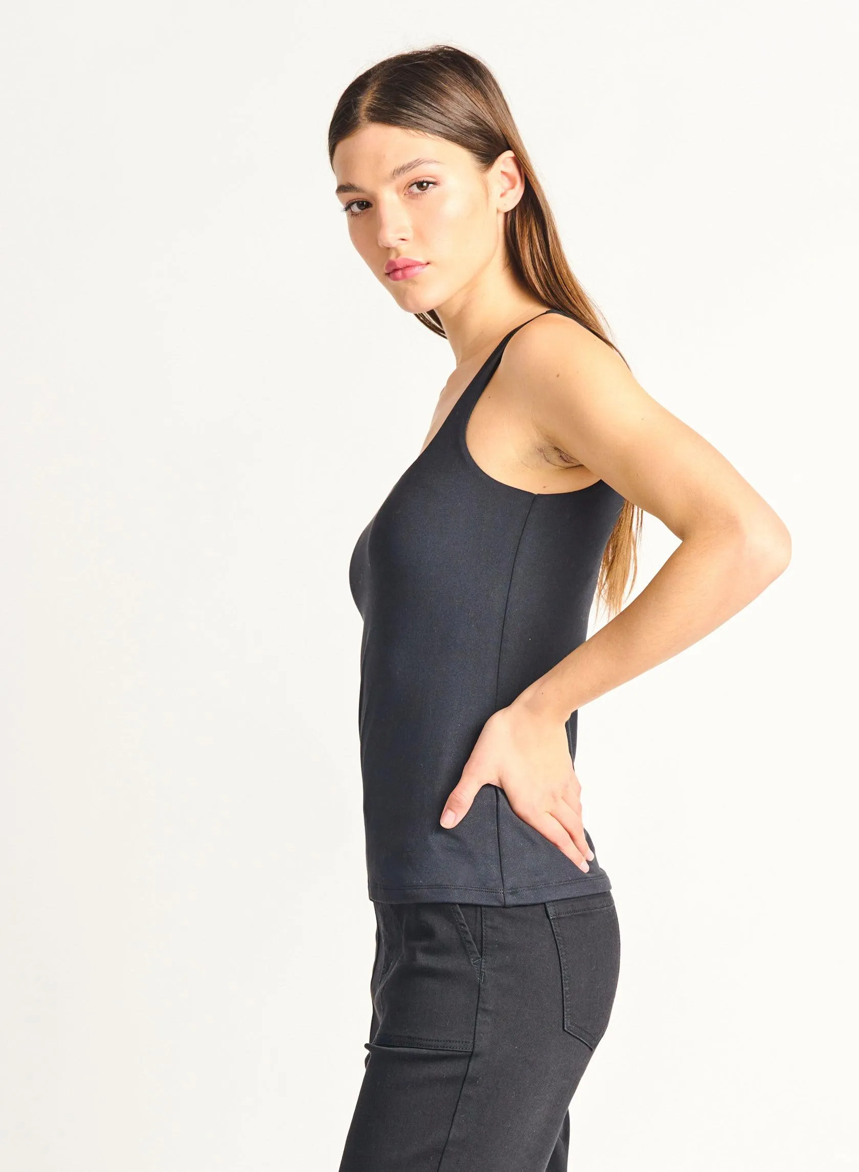 Dex Square Neck Tank In Black