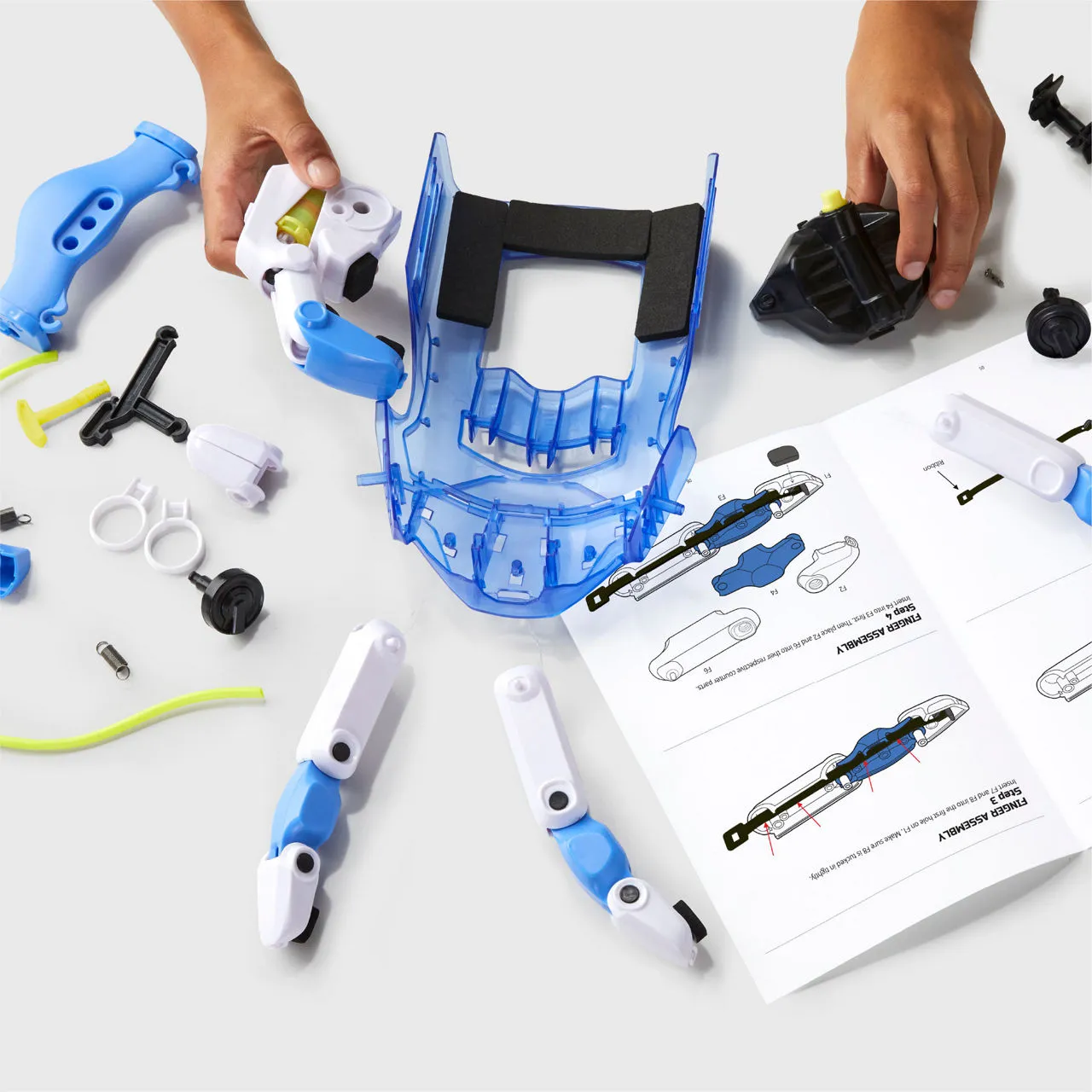 FAO DISCOVERY MINDBLOWN Bionic Hand Build Kit - Blue