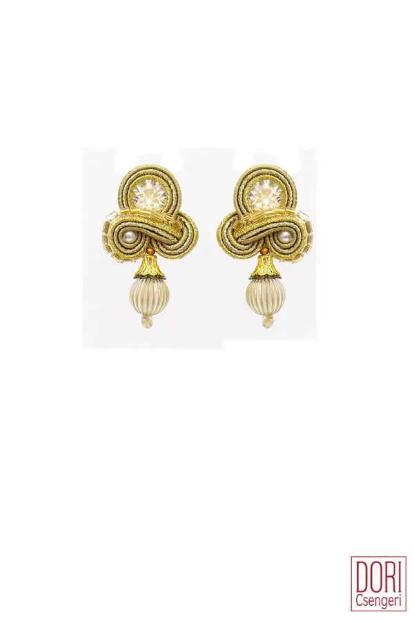 Fifth Avenue Chic Delicate Earrings