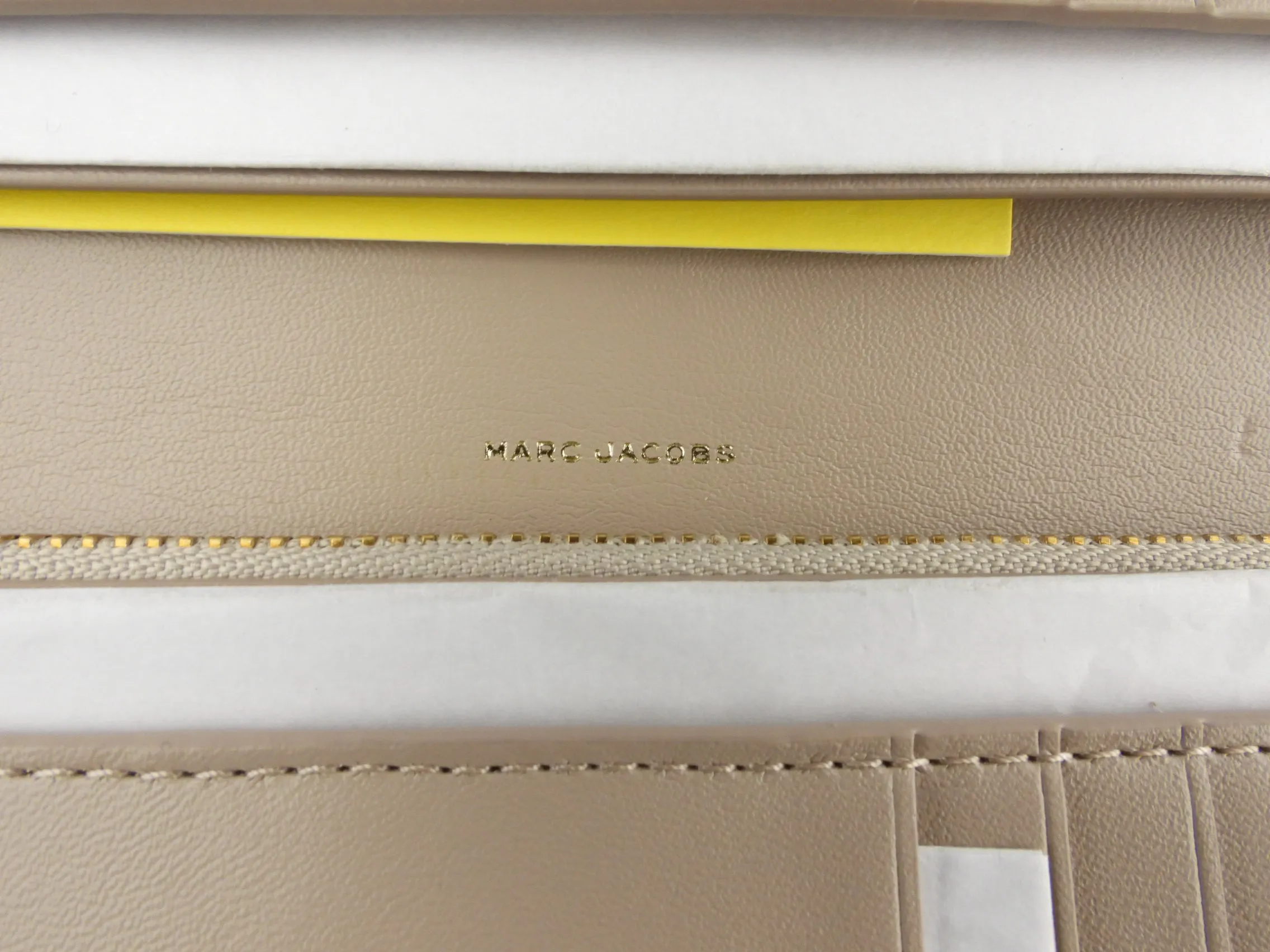 Marc Jacobs Beige Leather The Slim 84 Bifold Long Wallet