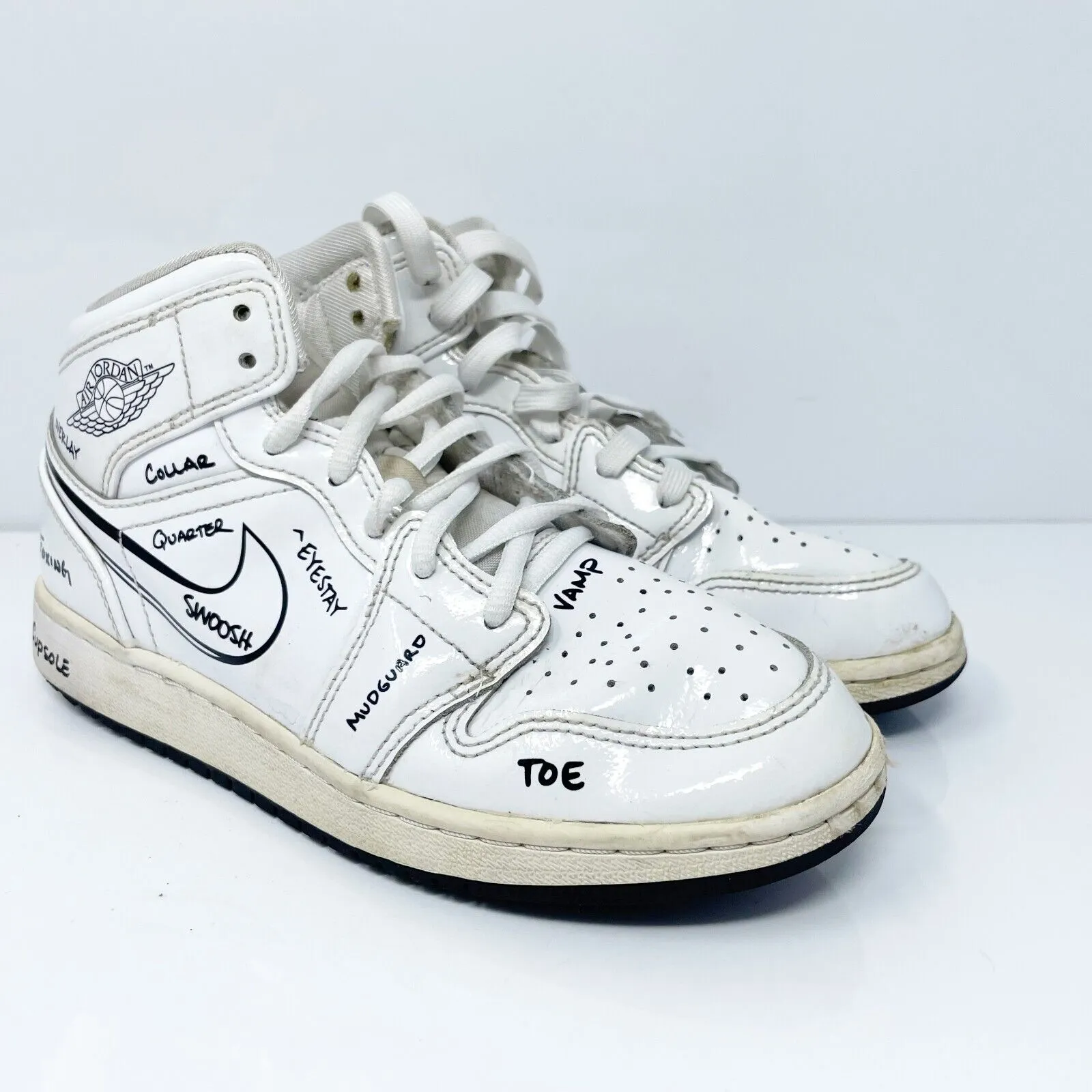 Nike Boys Air Jordan 1 Mid DQ1864-100 White Basketball Shoes Sneakers Size 3.5Y