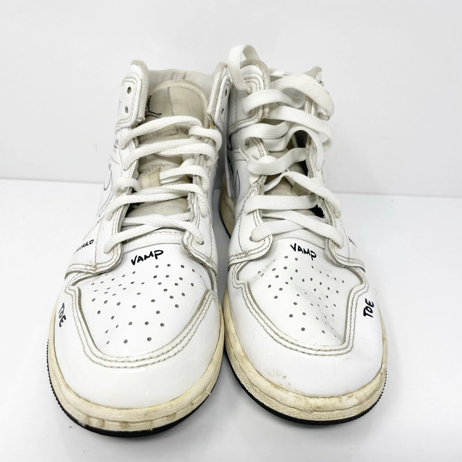 Nike Boys Air Jordan 1 Mid DQ1864-100 White Basketball Shoes Sneakers Size 3.5Y