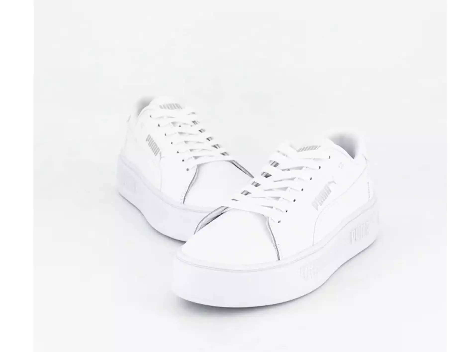 Puma Womens Smash Platform V3 Sleek White/Silver <br> 389401 01